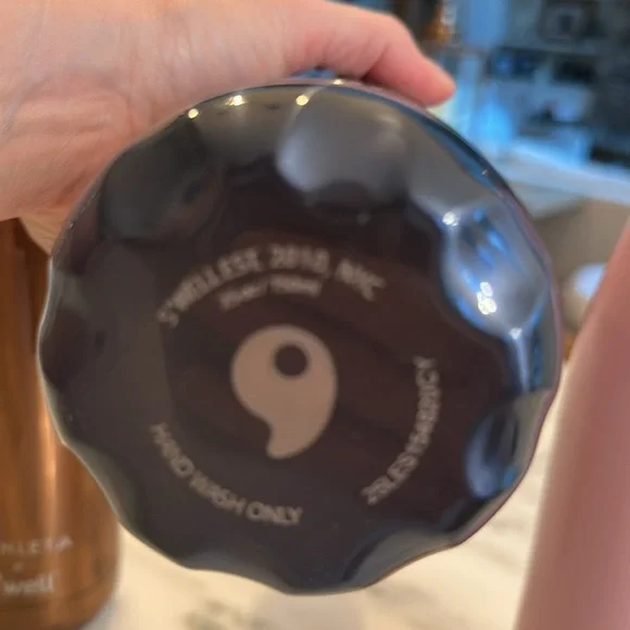 S’well 25oz Stainless Bottles w/lids, Set of 3, Like New Condition - Picture 3 of 7